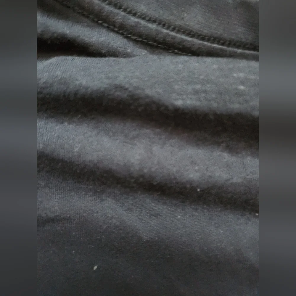 Tommy Hilfiger boys tshirt - Picture 5 of 5